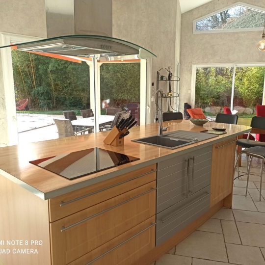  Annonces STETIENNE : Maison / Villa | LA TOUR-EN-JAREZ (42580) | 155 m2 | 426 000 € 