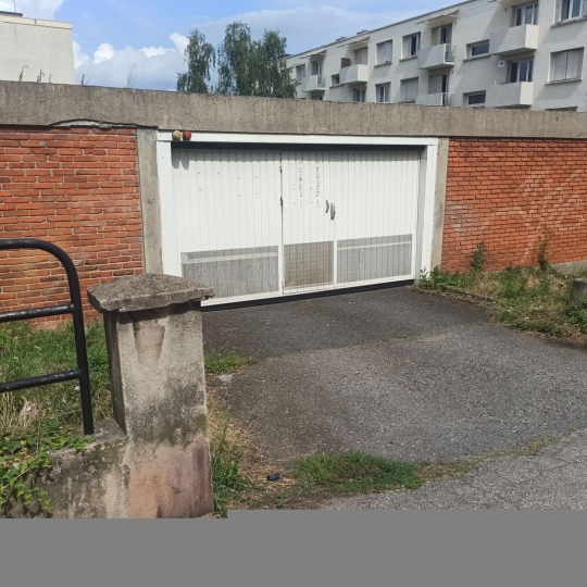  Annonces STETIENNE : Garage / Parking | SAINT-ETIENNE (42100) | 14 m2 | 9 500 € 