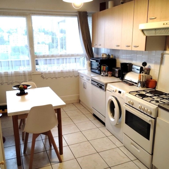  Annonces STETIENNE : Apartment | SAINT-ETIENNE (42100) | 67 m2 | 89 000 € 