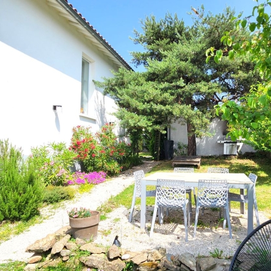  Annonces STETIENNE : House | SAINT-JUST-SAINT-RAMBERT (42170) | 160 m2 | 389 000 € 