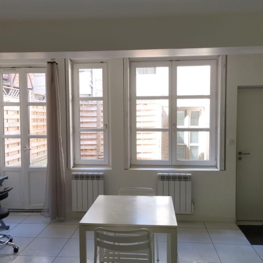  Annonces STETIENNE : Appartement | SAINT-ETIENNE (42000) | 24 m2 | 412 € 