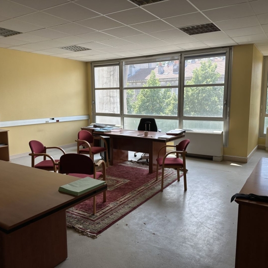 Annonces STETIENNE : Autres | SAINT-ETIENNE (42100) | 105.00m2 | 56 000 € 