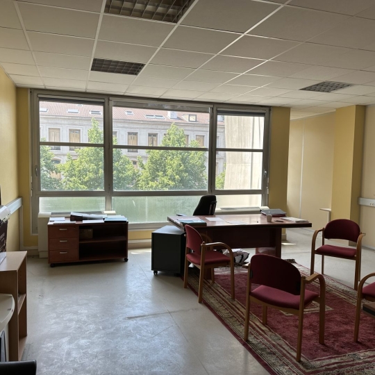  Annonces STETIENNE : Autres | SAINT-ETIENNE (42100) | 105 m2 | 56 000 € 