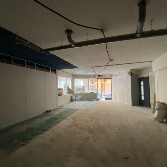  GREEN IMMOBILIER : Local / Bureau | SAINT-ETIENNE (42000) | 93 m2 | 780 € 