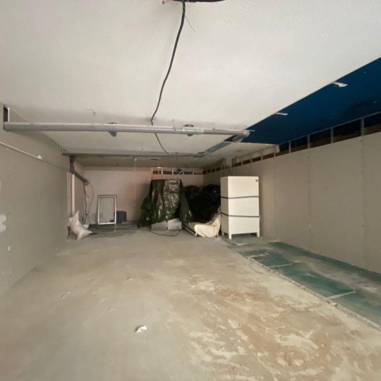 GREEN IMMOBILIER : Local / Bureau | SAINT-ETIENNE (42000) | 93 m2 | 780 € 