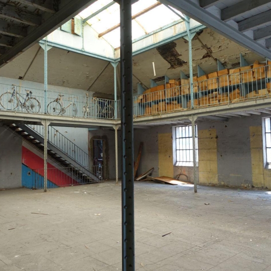  GREEN IMMOBILIER : Autres | SAINT-ETIENNE (42000) | 161 m2 | 175 000 € 
