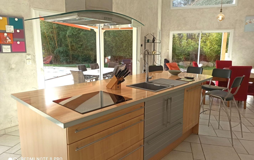 Annonces STETIENNE : Maison / Villa | LA TOUR-EN-JAREZ (42580) | 155 m2 | 426 000 € 