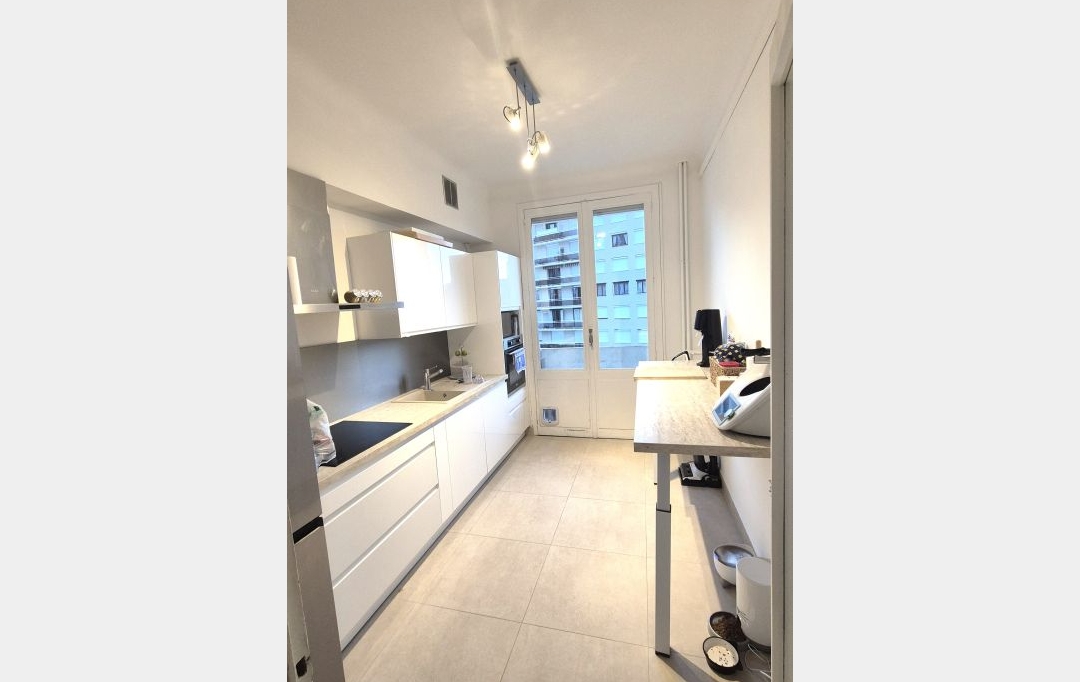 Annonces STETIENNE : Appartement | SAINT-ETIENNE (42000) | 111 m2 | 219 000 € 