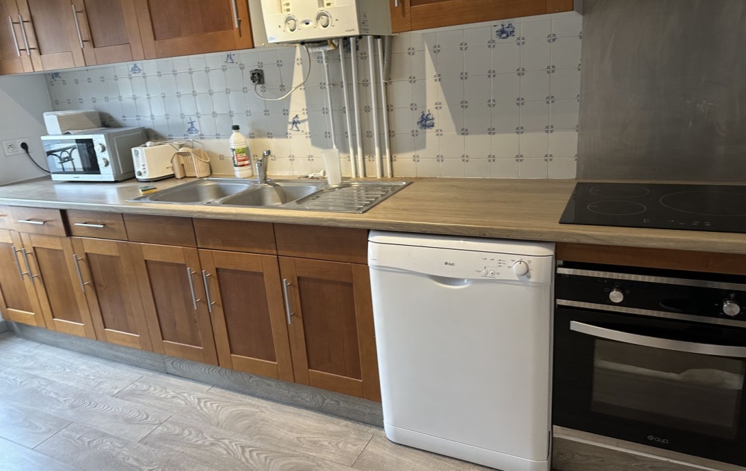 Annonces STETIENNE : Appartement | SAINT-ETIENNE (42000) | 85 m2 | 720 € 