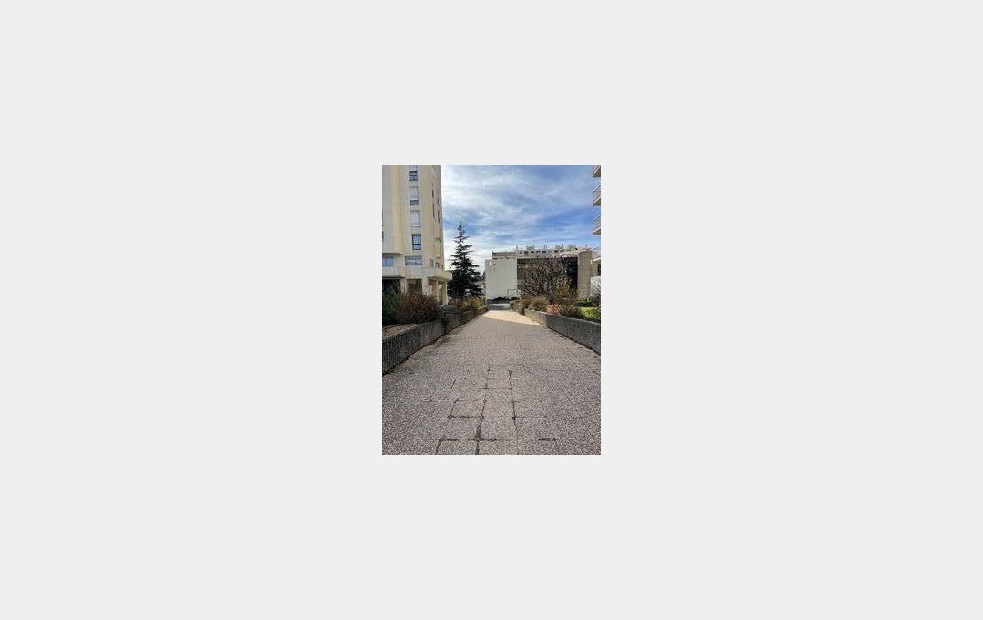 Annonces STETIENNE : Other | SAINT-ETIENNE (42100) | 105 m2 | 68 000 € 