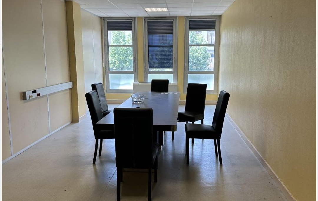 Annonces STETIENNE : Autres | SAINT-ETIENNE (42100) | 105 m2 | 56 000 € 