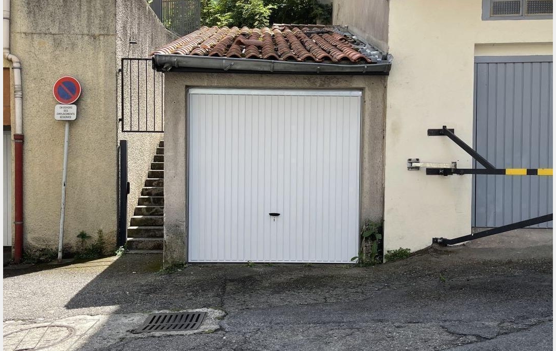 GREEN IMMOBILIER : Parking | RIVE-DE-GIER (42800) | 13 m2 | 6 500 € 