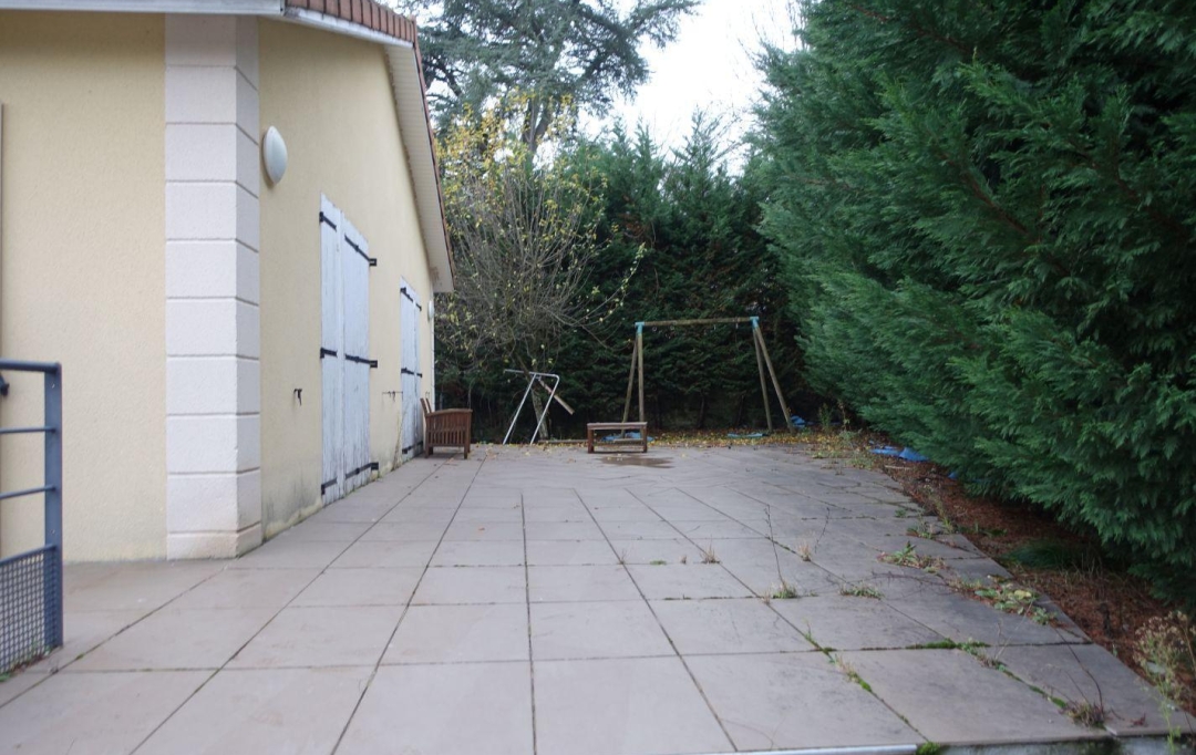 GREEN IMMOBILIER : House | SAINT-ETIENNE (42000) | 250 m2 | 350 000 € 