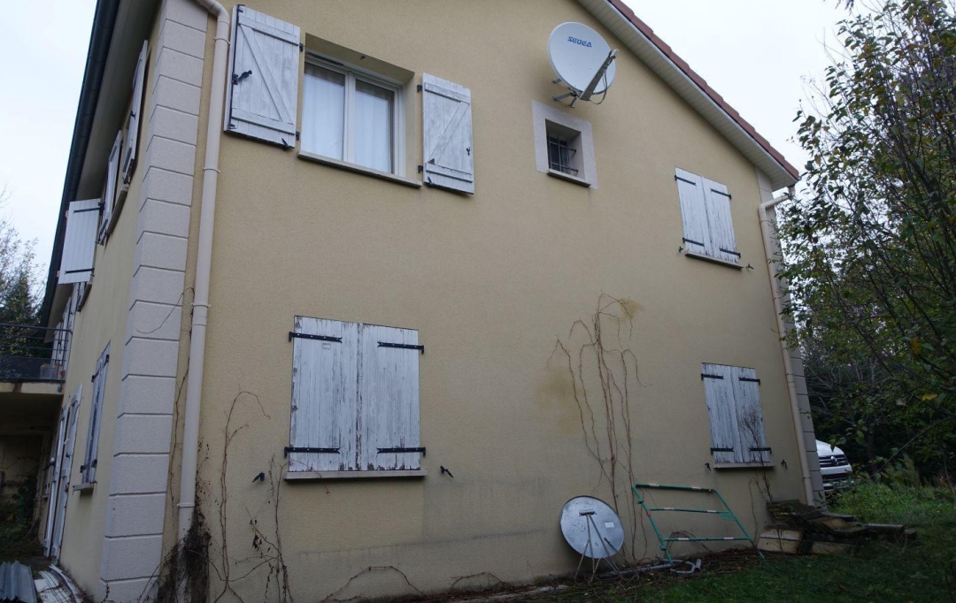 GREEN IMMOBILIER : House | SAINT-ETIENNE (42000) | 250 m2 | 350 000 € 