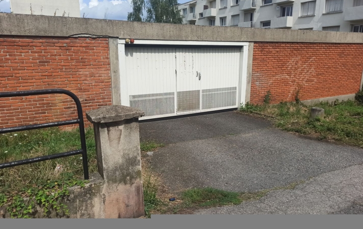  Annonces STETIENNE Garage / Parking | SAINT-ETIENNE (42100) | 14 m2 | 9 500 € 