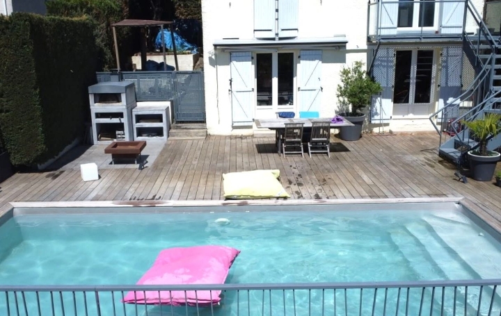 Maison   SAINT-ETIENNE  156 m2 289 000 € 