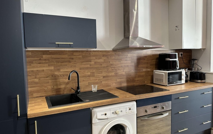 Appartement P2 SAINT-ETIENNE 40 m2 550 € Appartement P2 SAINT-ETIENNE 40 m2 550 €